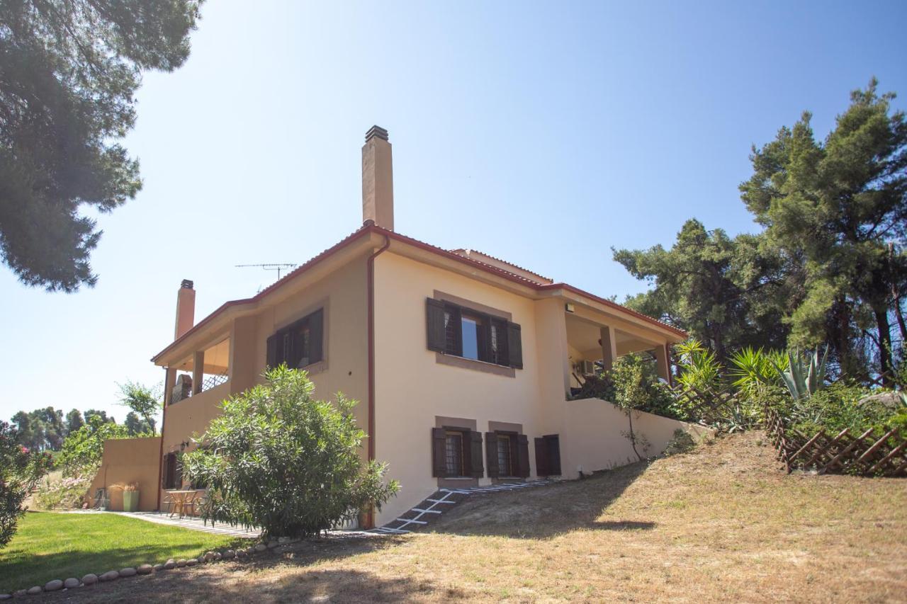 Residence On The Hill Near The Sea Siviri Luaran gambar